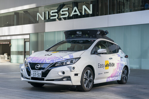 A Leaf equipped with 14 cameras, ten radar sensors and six lidar sensors serves Nissan as a prototype for autonomous driving.