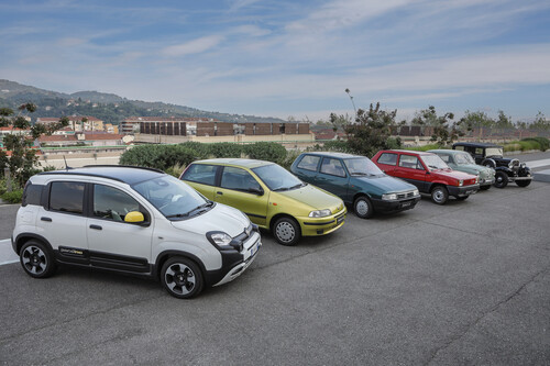 Vehicle parade to mark the 125th anniversary of Fiat.