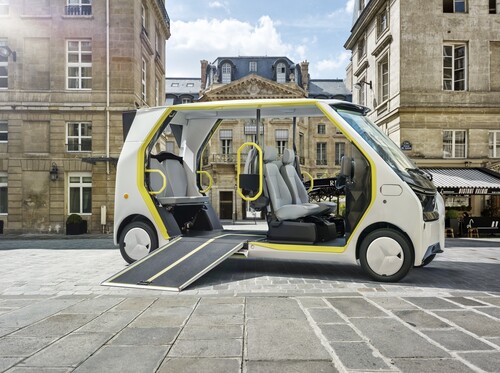 Toyota is the mobility partner of the Olympic and Paralympic Games in Paris: Accessible People Mover (APM).