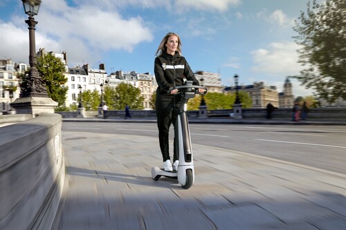 Toyota is mobility partner of the Olympic and Paralympic Games in Paris: C-Walk T e-scooter.